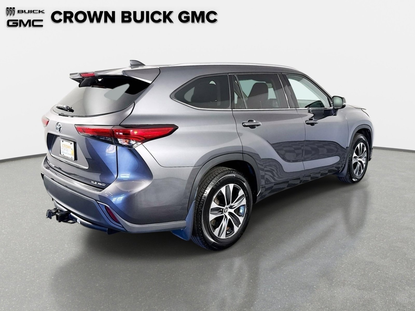 Used 2020 Toyota Highlander XLE image 5