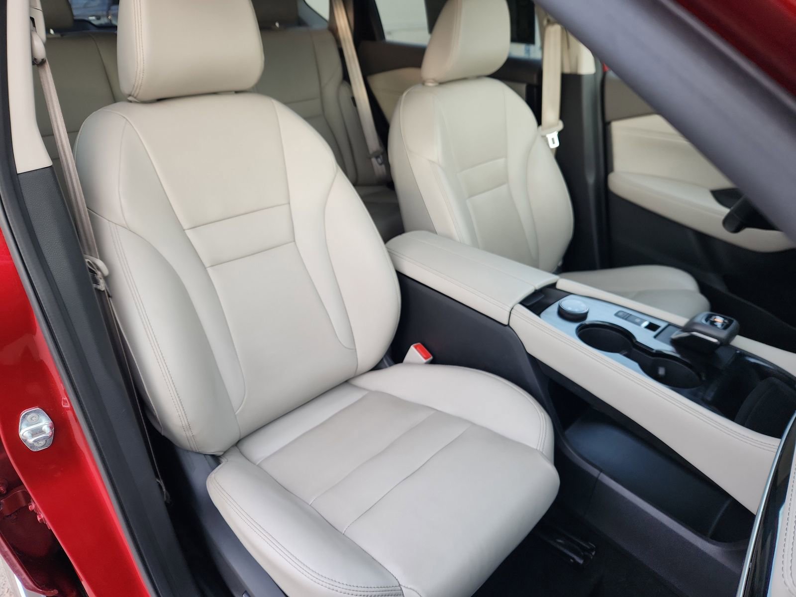 Used 2023 Nissan Rogue SL w/ SL Premium Package image 16