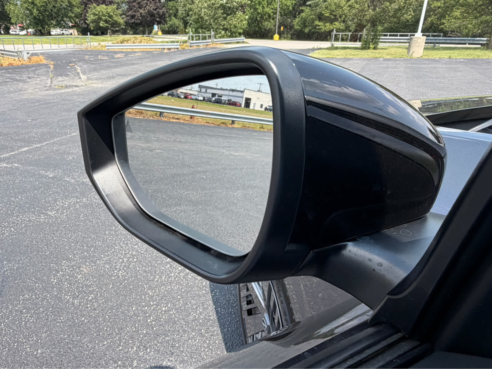 New 2026 Nissan Sentra SV w/ SV Convenience Package FWD image 9