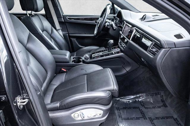 Used 2022 Porsche Macan S AWD/4WD image 27