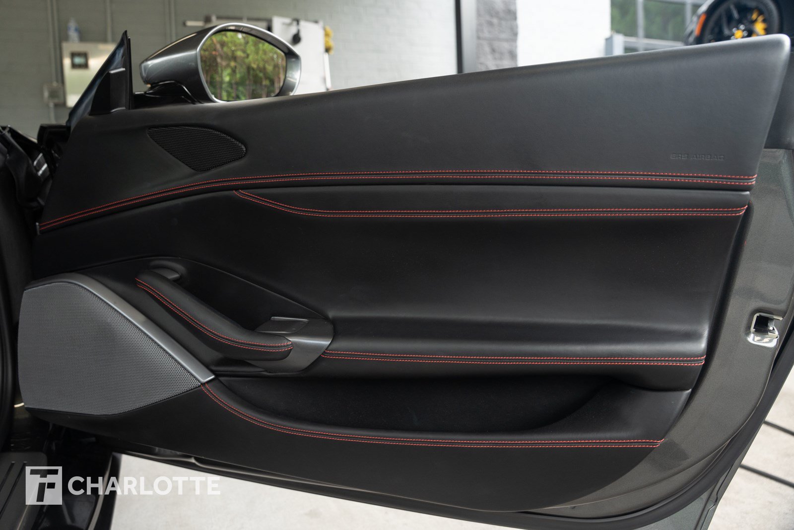 Used 2020 Ferrari Portofino RWD image 33