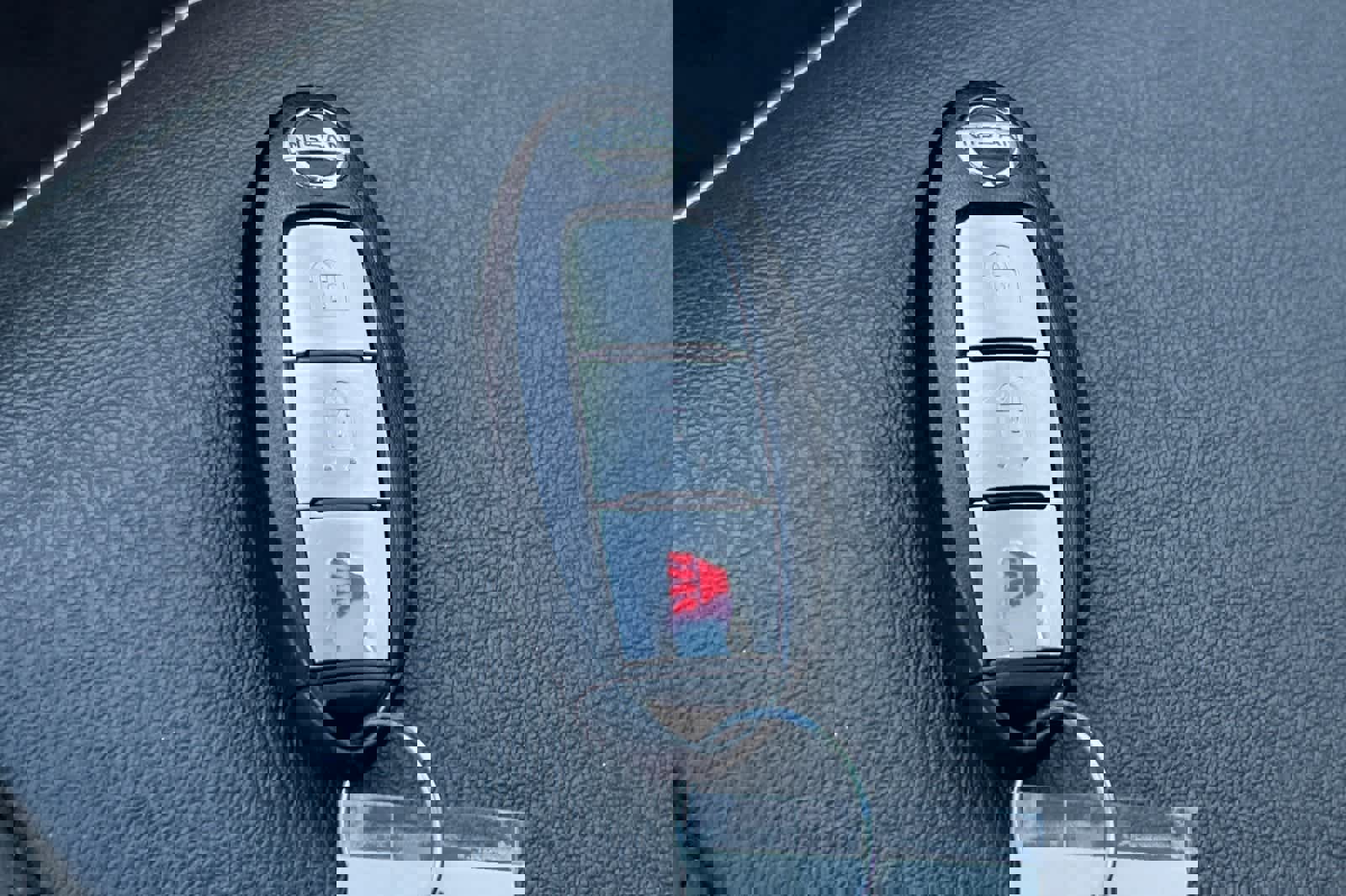 Used 2021 Nissan Frontier PRO-4X w/ Pro-4x Utility Package image 24