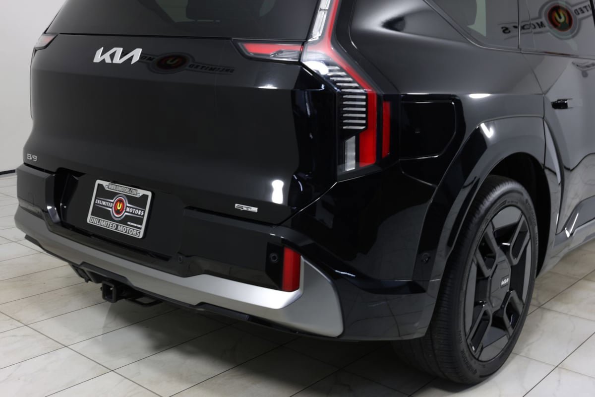 Used 2024 Kia EV9 GT-Line AWD/4WD image 42