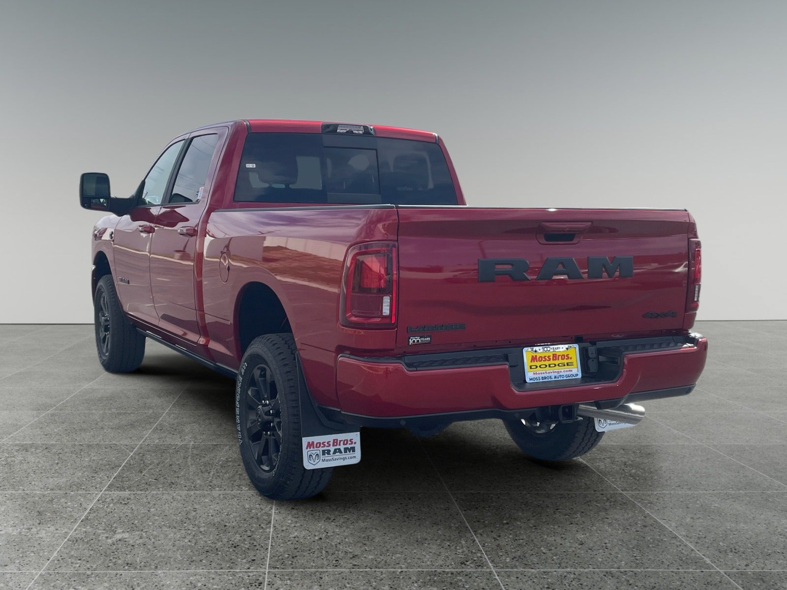 New 2026 RAM 2500 Laramie AWD/4WD image 3