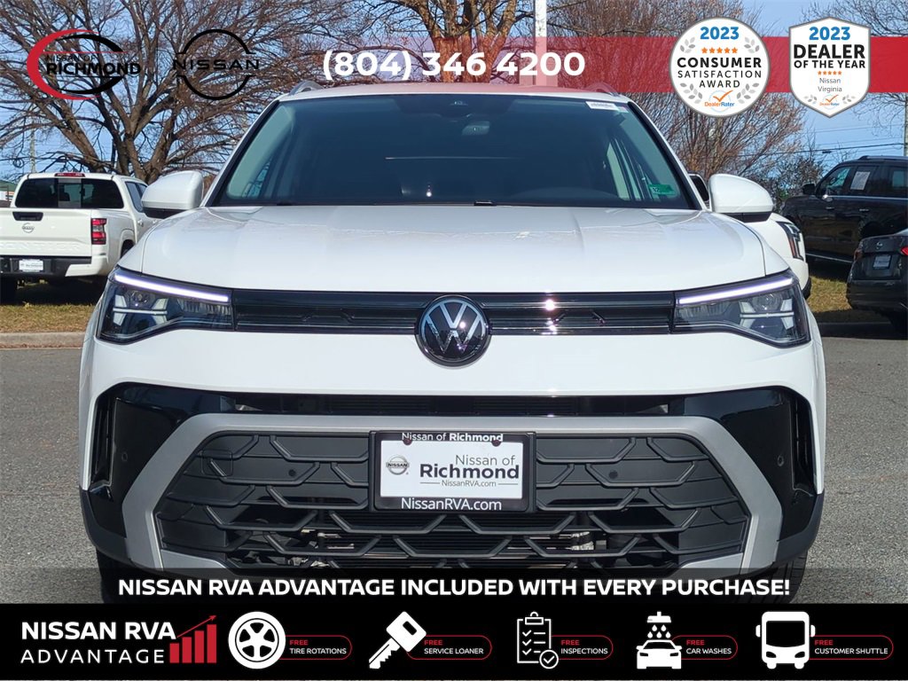 Used 2025 Volkswagen Taos SE image 10