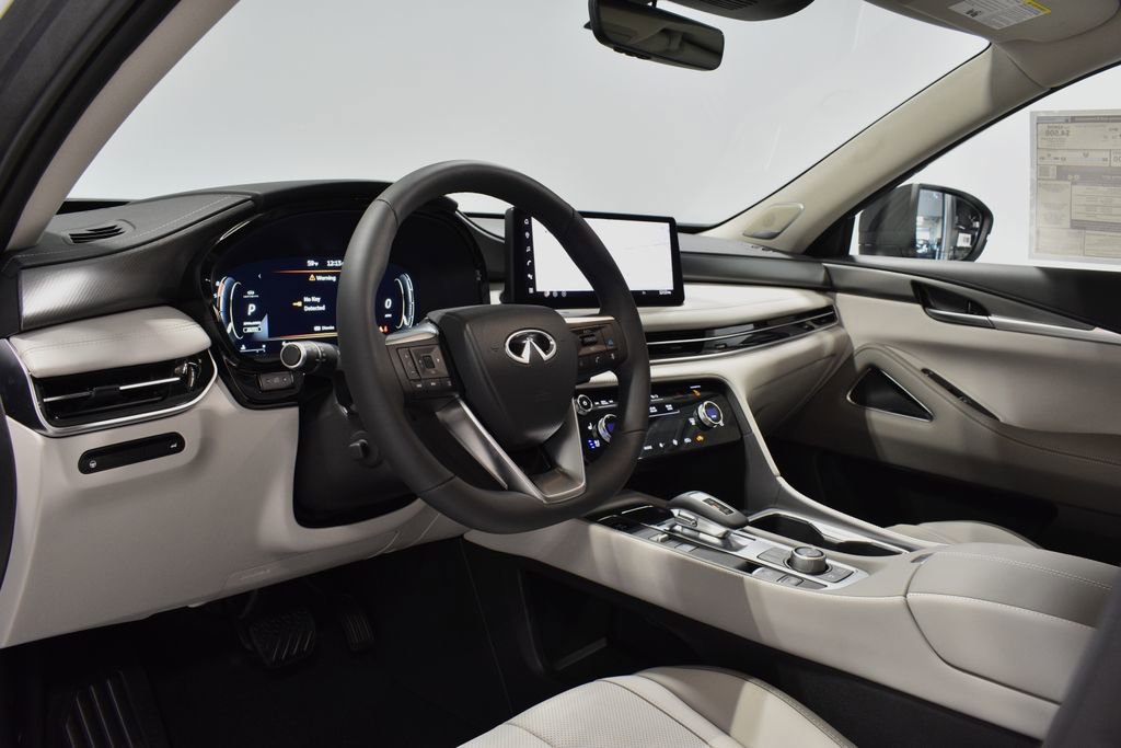 New 2026 INFINITI QX60 Luxe w/ Family Package image 11
