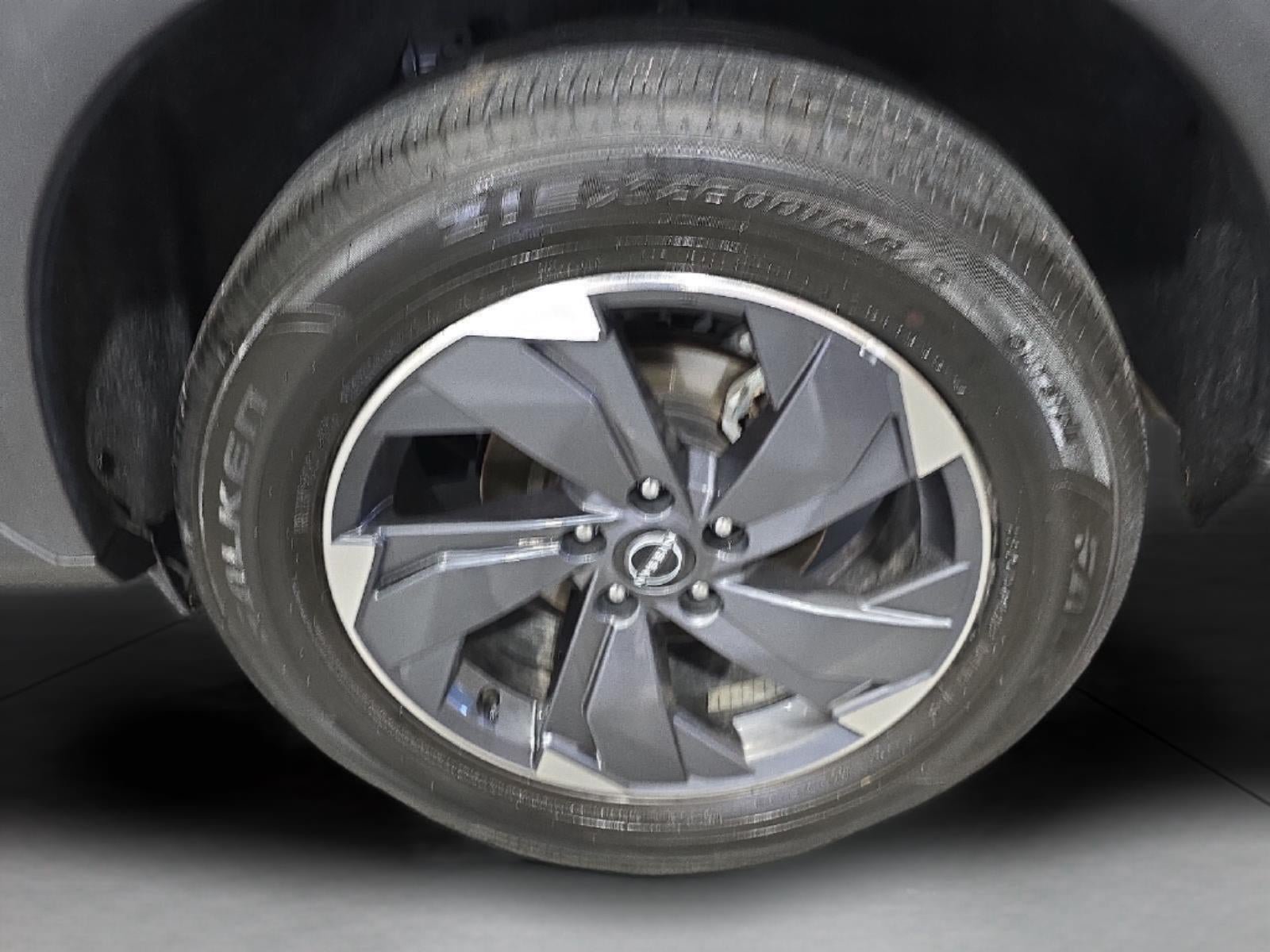 Used 2025 Nissan Rogue SV FWD image 24