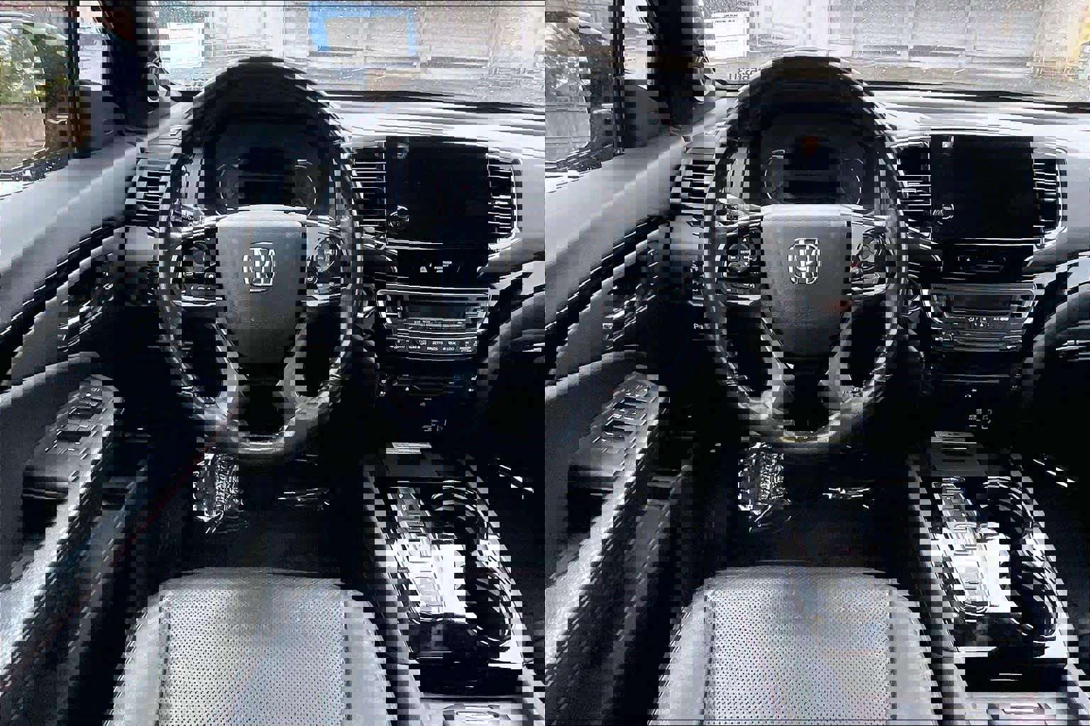 Used 2021 Honda Pilot Black Edition image 8