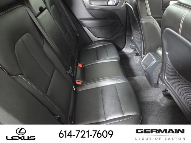 Used 2019 Volvo XC40 T5 Momentum AWD/4WD image 23