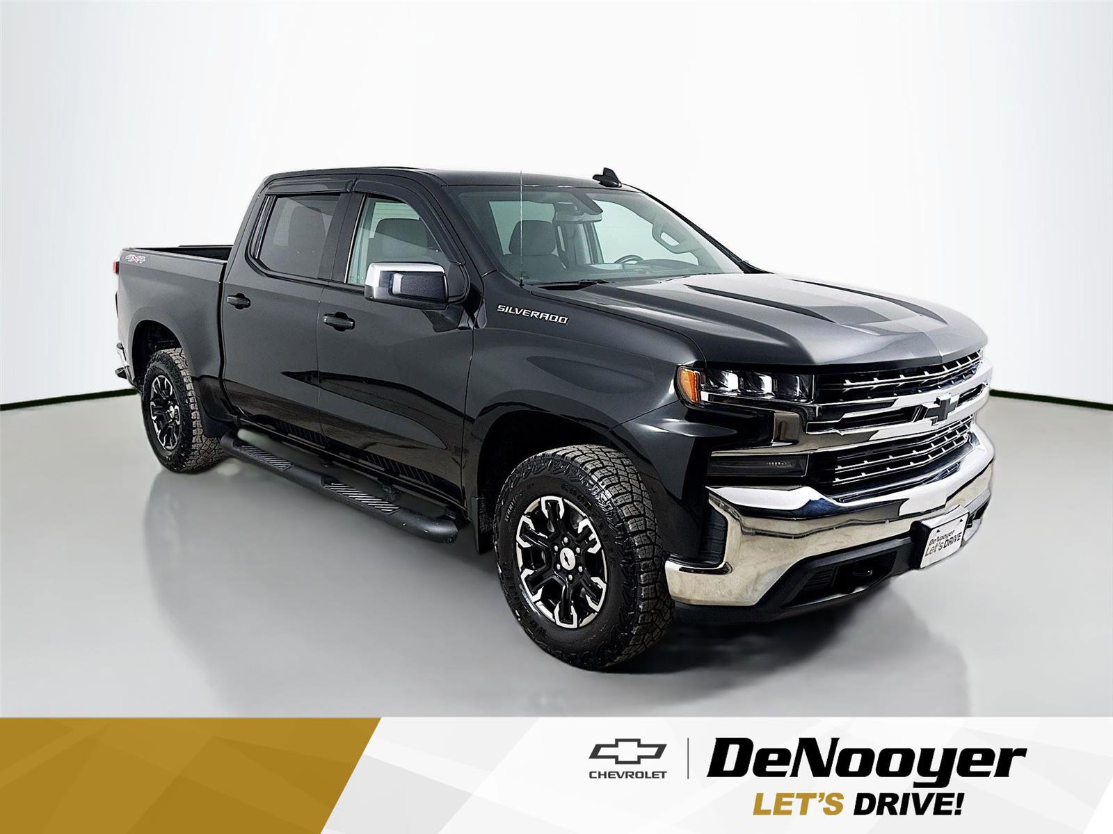 Used 2022 Chevrolet Silverado 1500 LT image 1