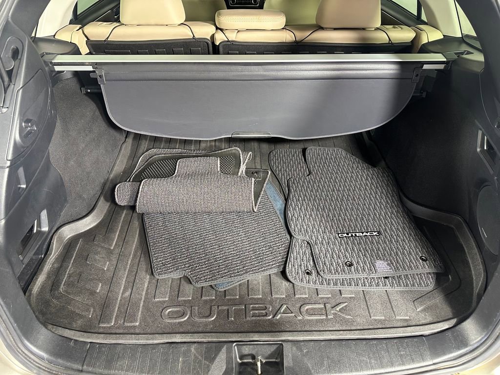 Used 2018 Subaru Outback 3.6R Limited image 6