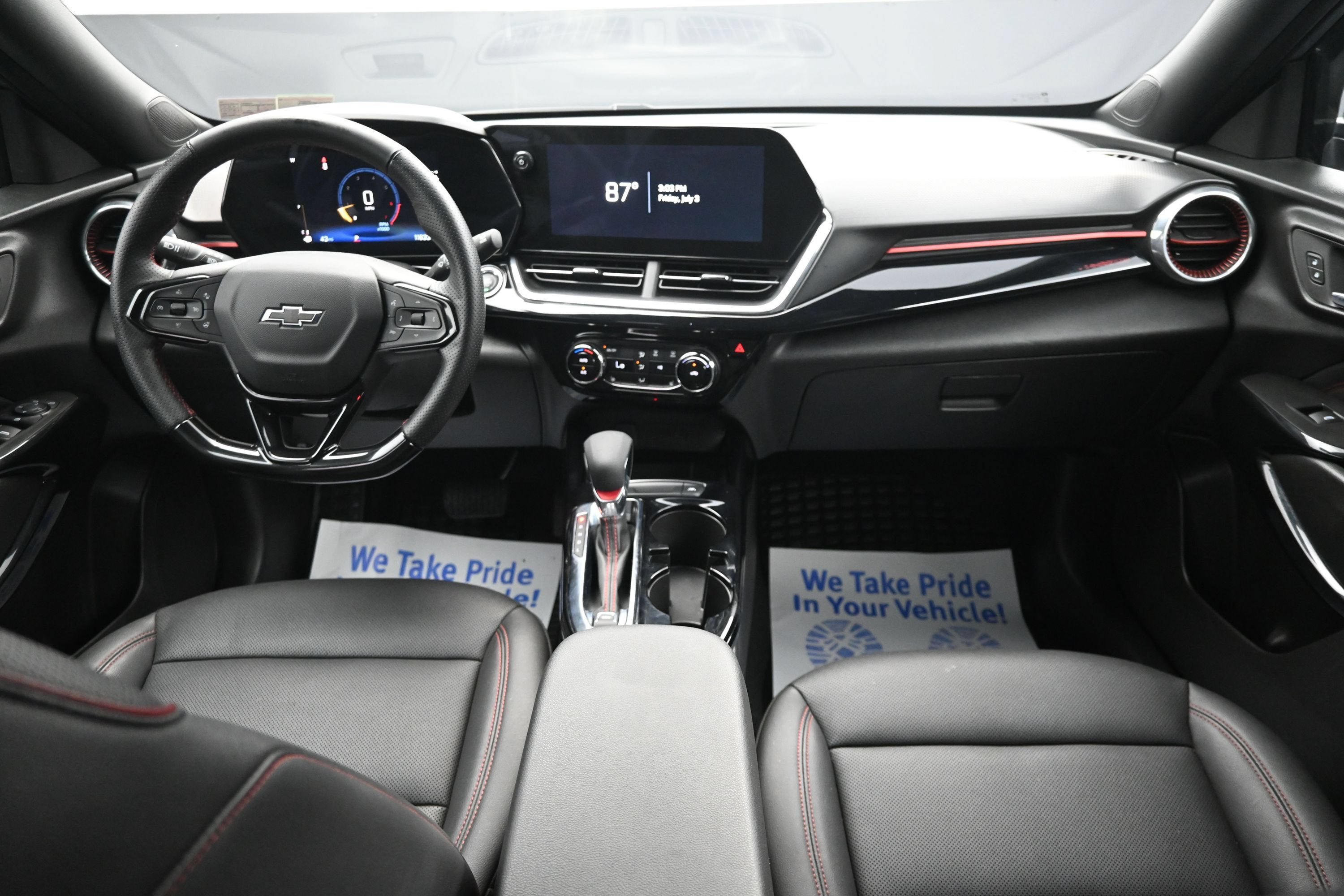 Used 2025 Chevrolet Trax RS w/ Driver Confidence Package FWD image 21
