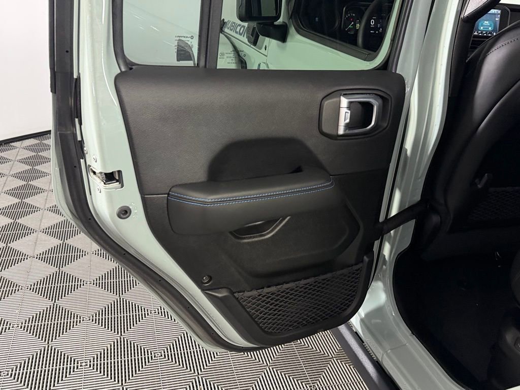 Used 2024 Jeep Wrangler Unlimited Rubicon 4xe image 27