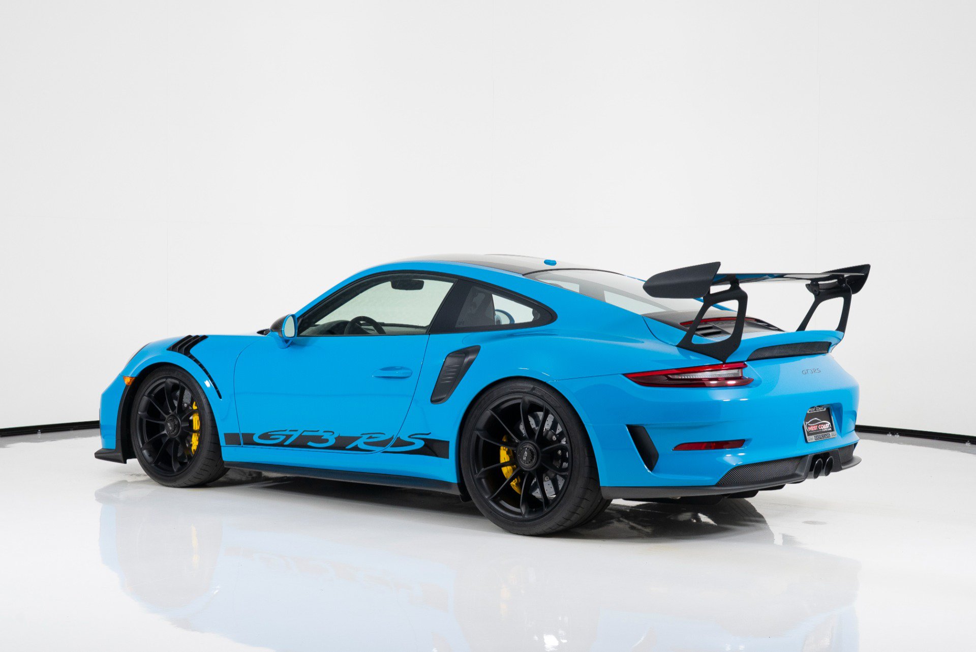 Used 2019 Porsche 911 GT3 RS RWD image 2