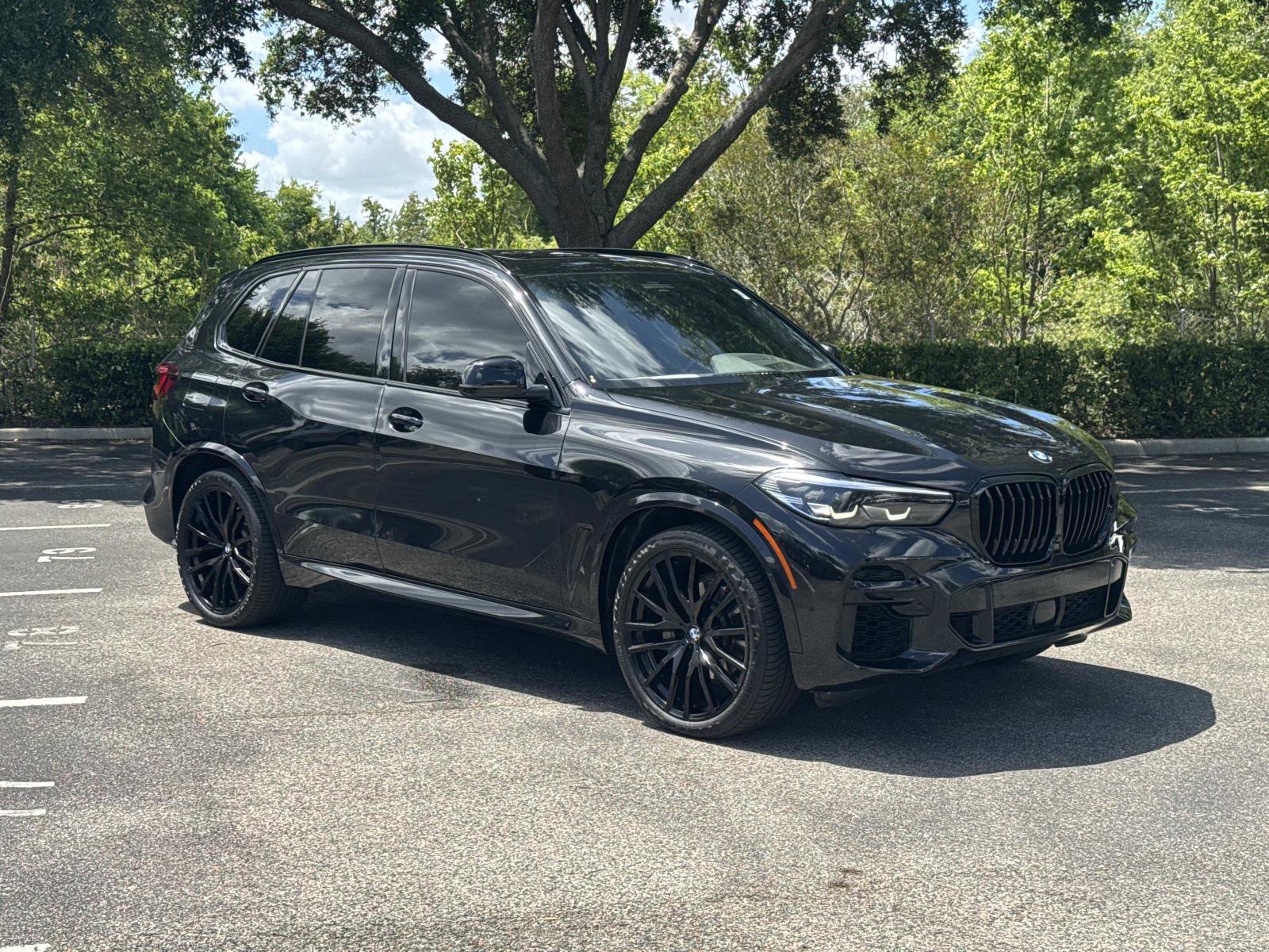 Used 2023 BMW X5 xDrive40i w/ M Sport Package image 2