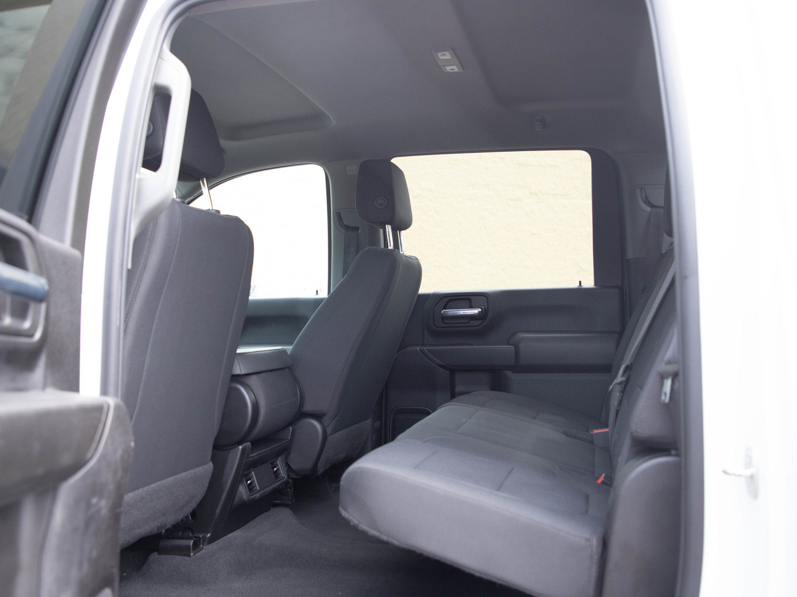 Used 2022 Chevrolet Silverado 2500 Custom w/ Custom Value Package AWD/4WD image 17