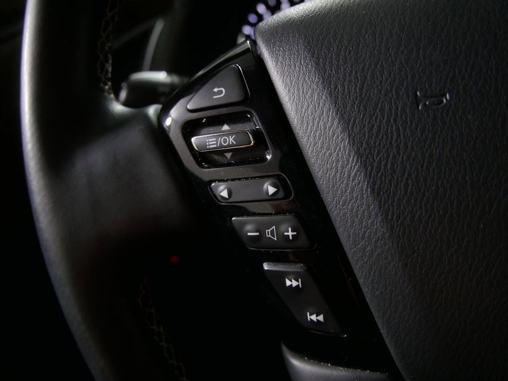 Used 2023 INFINITI QX80 Premium Select w/ Cargo Package image 23