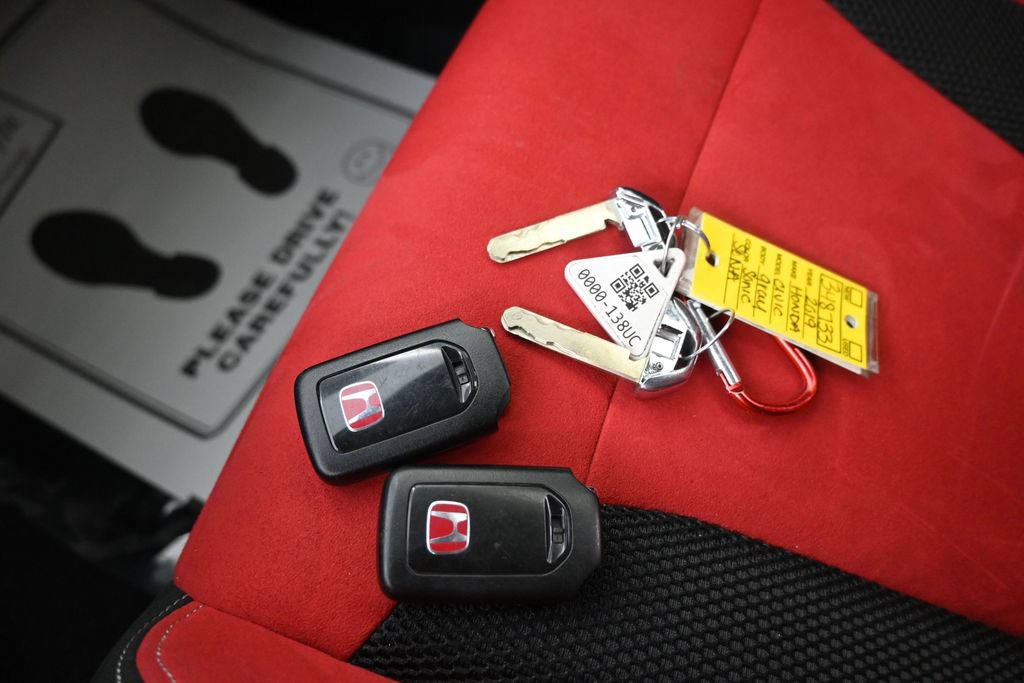 Used 2019 Honda Civic Type R image 22