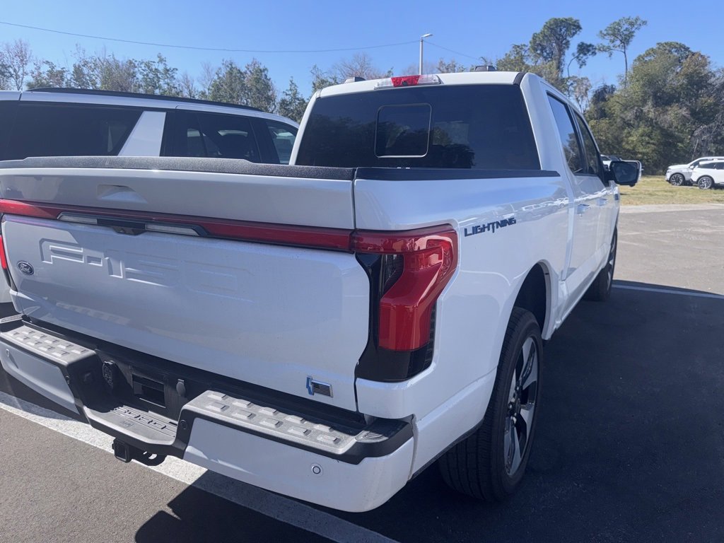 Used 2024 Ford F150 Lightning Platinum image 6