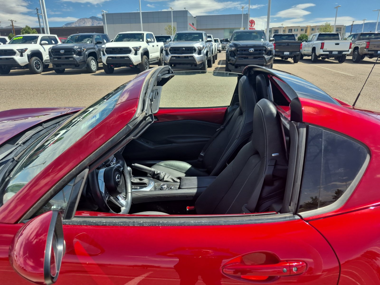 Used 2024 MAZDA MX-5 Miata RF Grand Touring w/ Weather Package RWD image 34