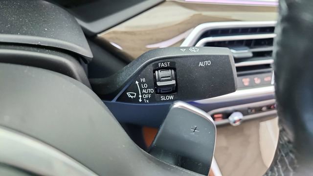 Used 2022 BMW X6 xDrive40i w/ Executive Package image 43