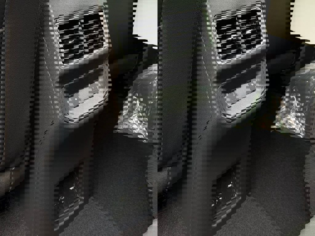 New 2026 Volkswagen Atlas Cross Sport SEL image 29