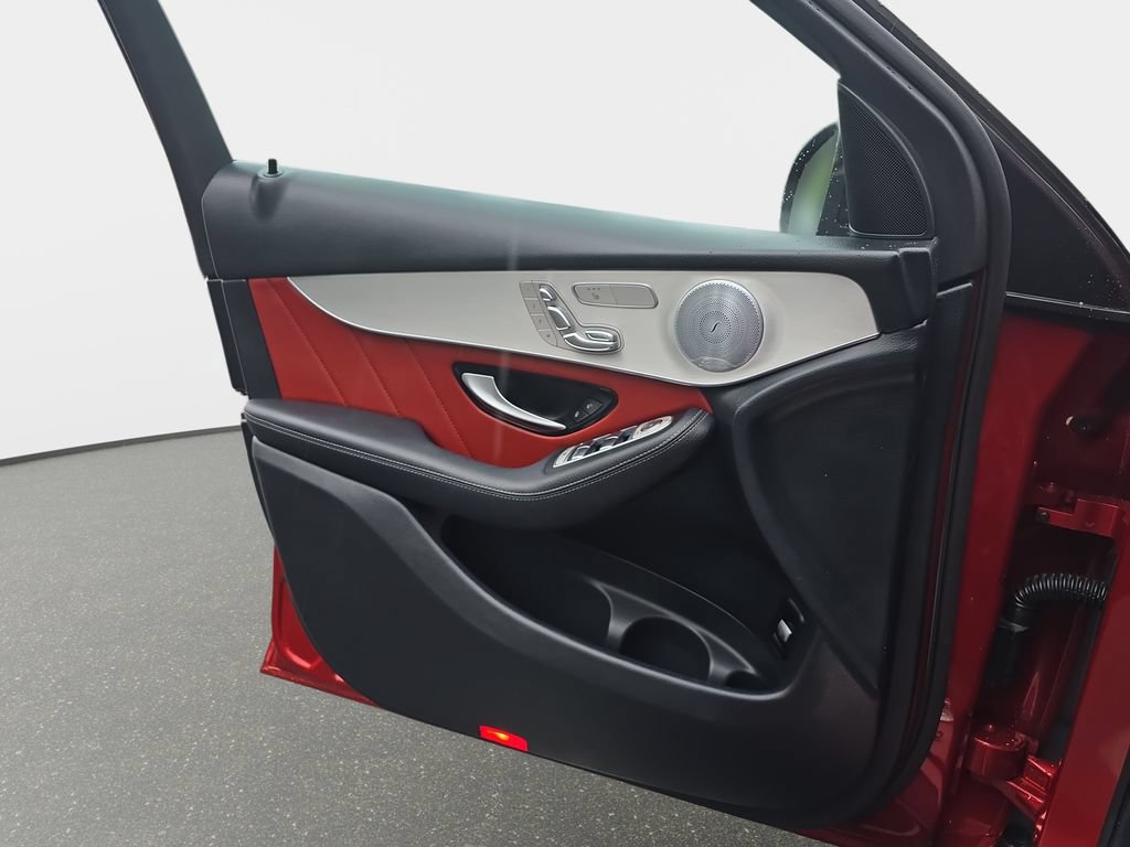 Used 2019 Mercedes-Benz GLC 300 4MATIC Coupe image 30