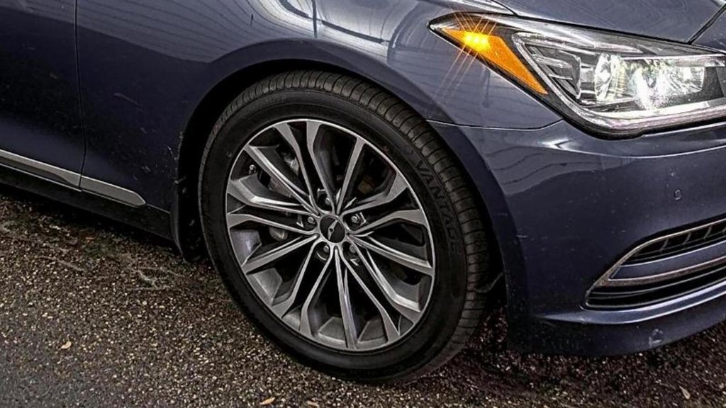 Used 2015 Hyundai Genesis 3.8 w/ Option Group 04 image 10