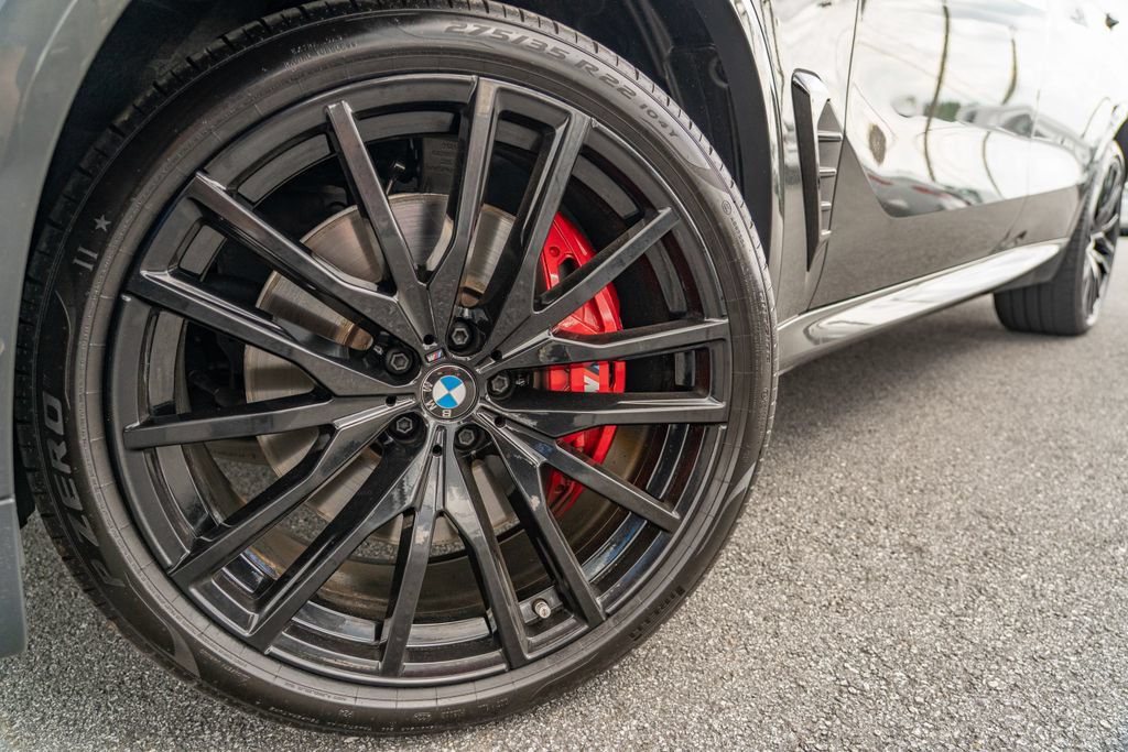 Used 2025 BMW X5 M60i AWD/4WD image 3
