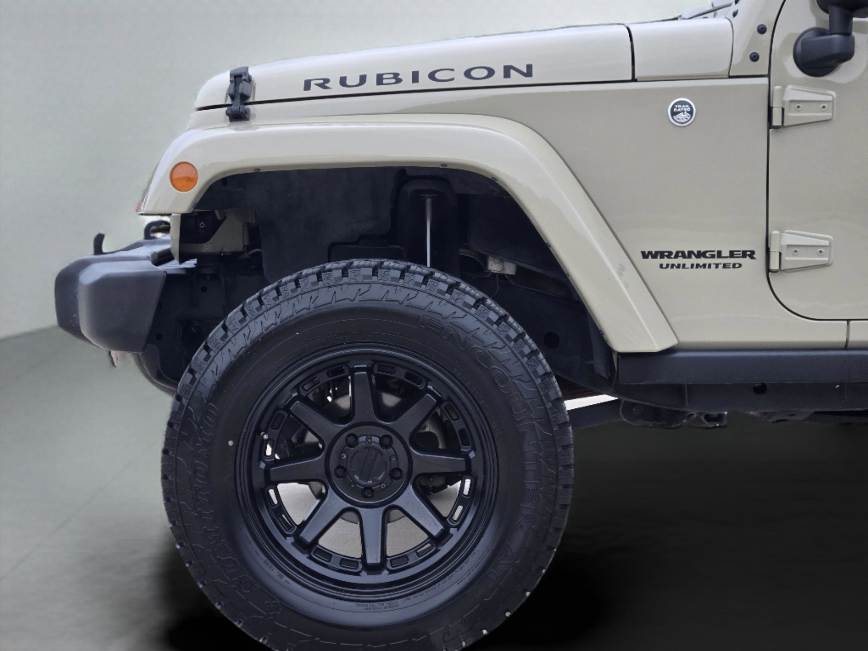 Used 2017 Jeep Wrangler Unlimited Rubicon w/ Connectivity Group AWD/4WD image 29