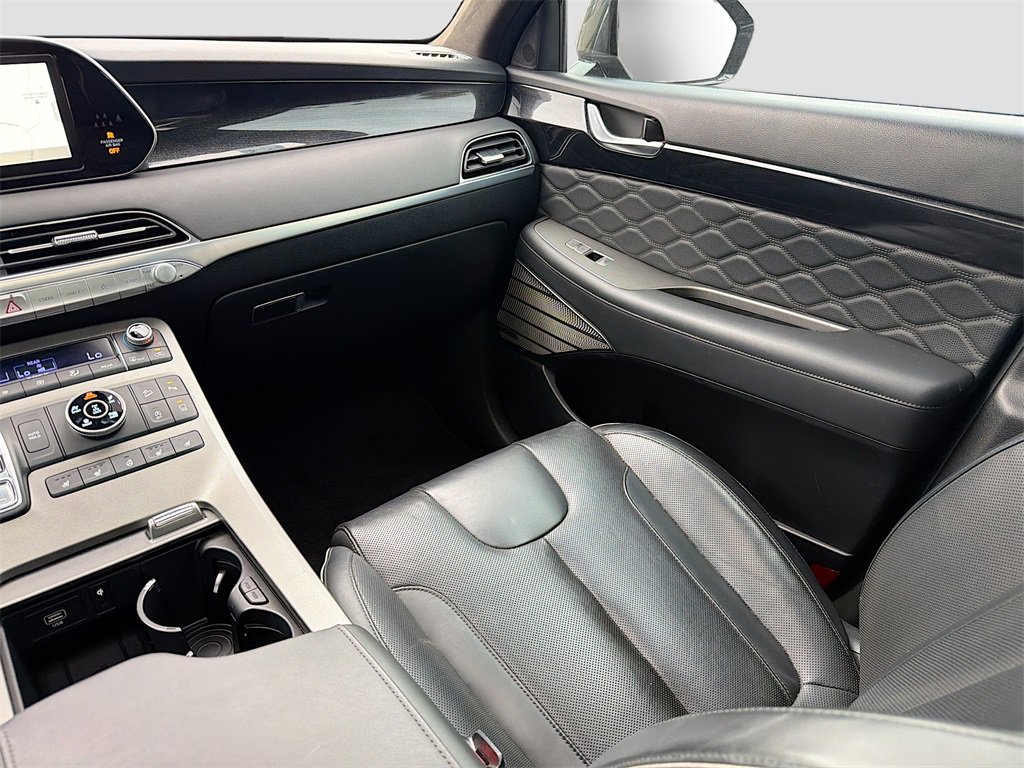 Used 2022 Hyundai Palisade Calligraphy image 25