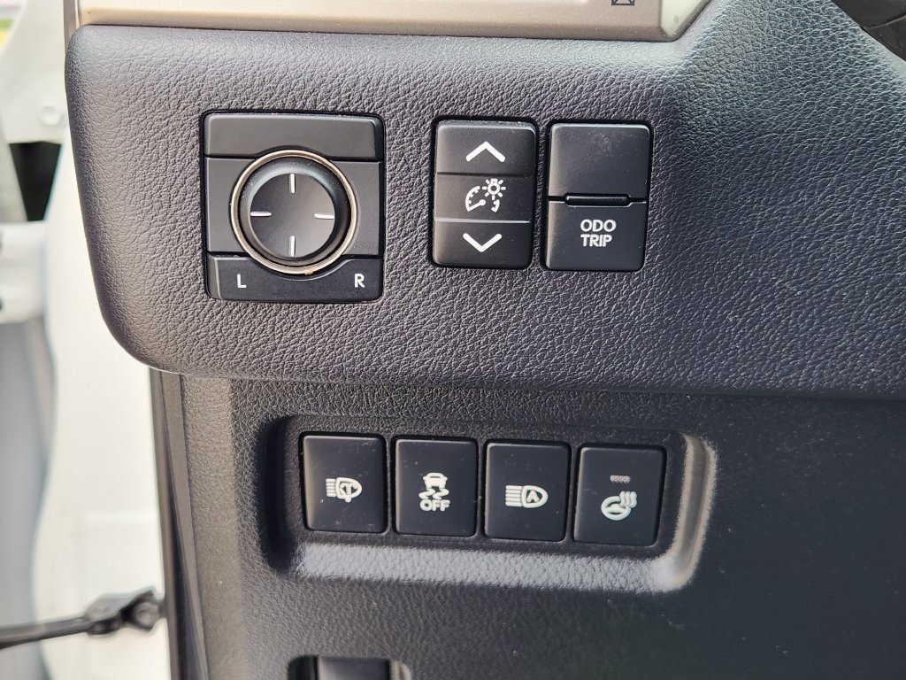 Used 2021 Lexus GX 460 Premium w/ Premium Package AWD/4WD image 21