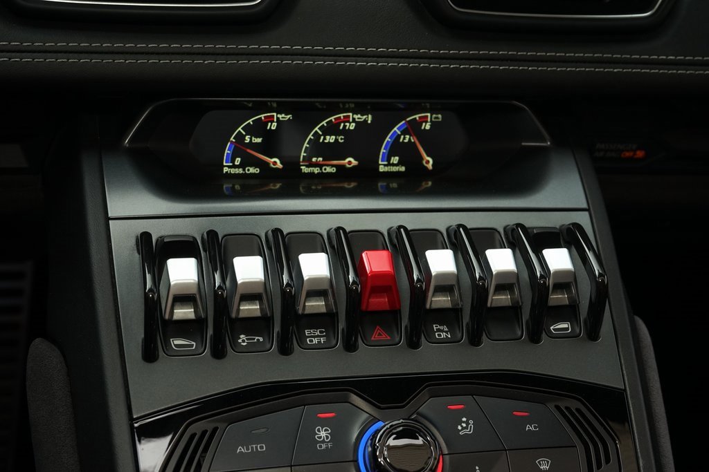 Used 2016 Lamborghini Huracan LP 610-4 image 16