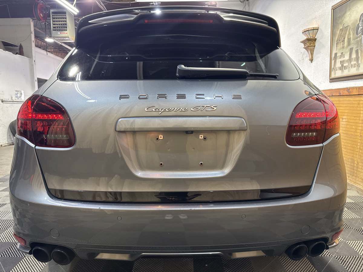 Used 2014 Porsche Cayenne GTS AWD/4WD image 4