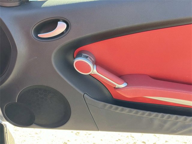 Used 2011 Mercedes-Benz SLK 300 image 16