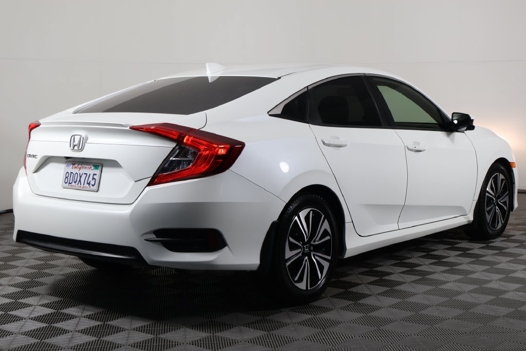 Used 2018 Honda Civic EX-T image 4