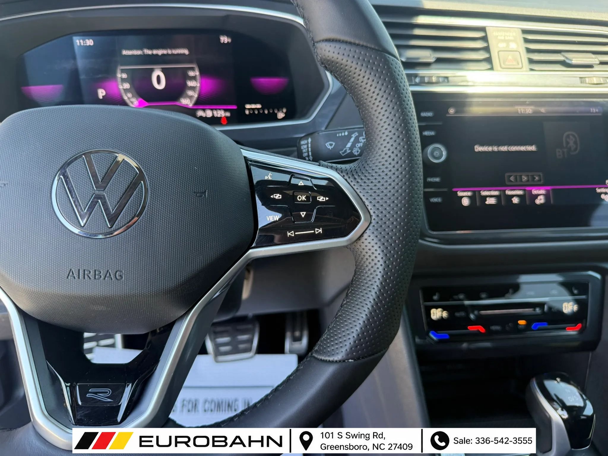 Used 2022 Volkswagen Tiguan SE R-Line FWD image 28