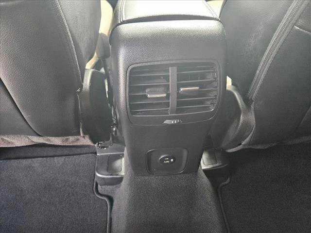 Used 2022 Ford Escape Titanium w/ Class II Trailer Tow Package image 19