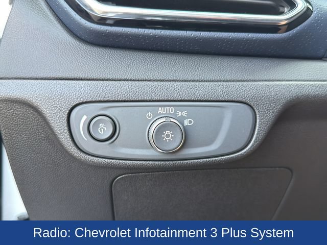 Used 2023 Chevrolet Bolt EUV Premier w/ Sun & Sound Package FWD image 13