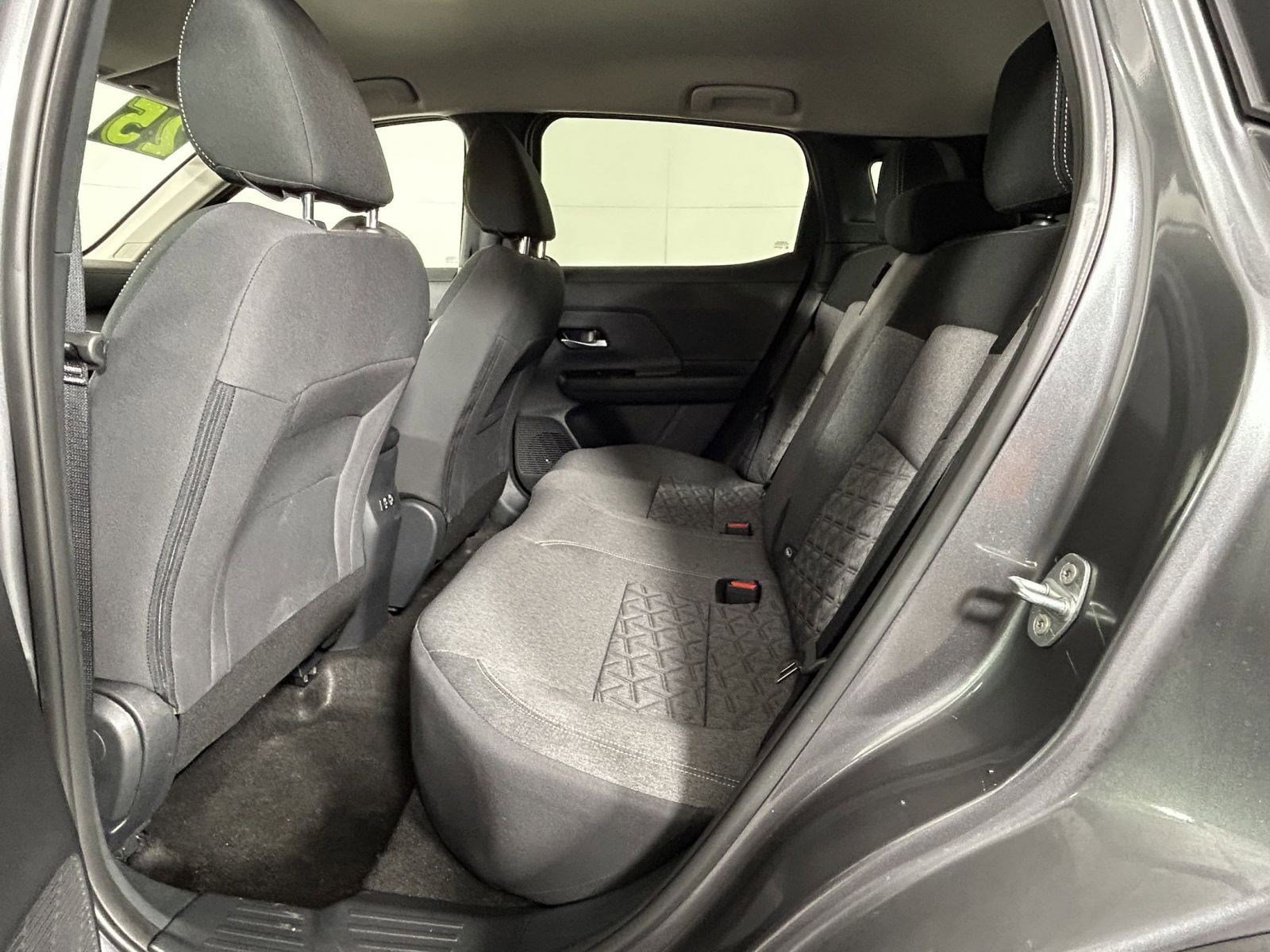 Used 2025 Nissan Kicks SV w/ Illumination Package image 13