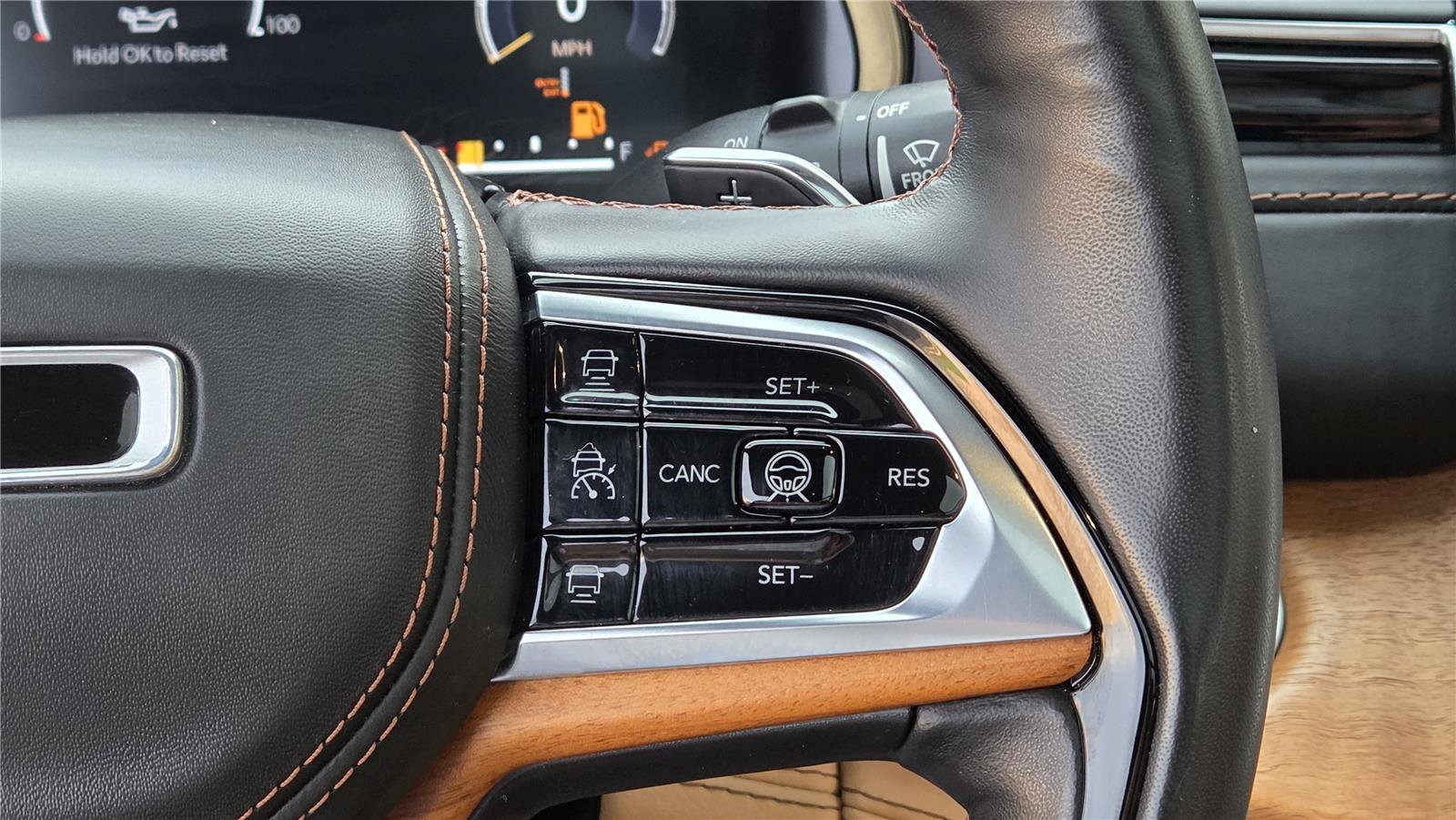 Used 2022 Jeep Grand Cherokee L Summit AWD/4WD image 20