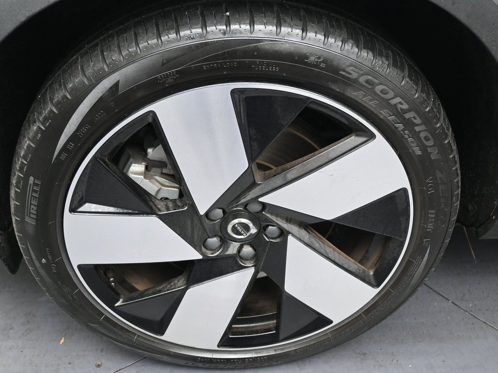 Used 2023 Volvo XC40 Recharge Ultimate w/ Protection Package Premier image 39