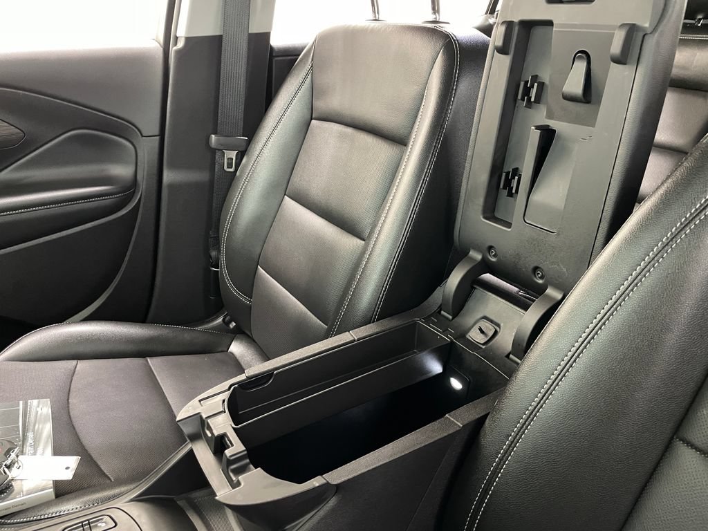 Certified 2024 GMC Terrain SLT AWD/4WD image 33
