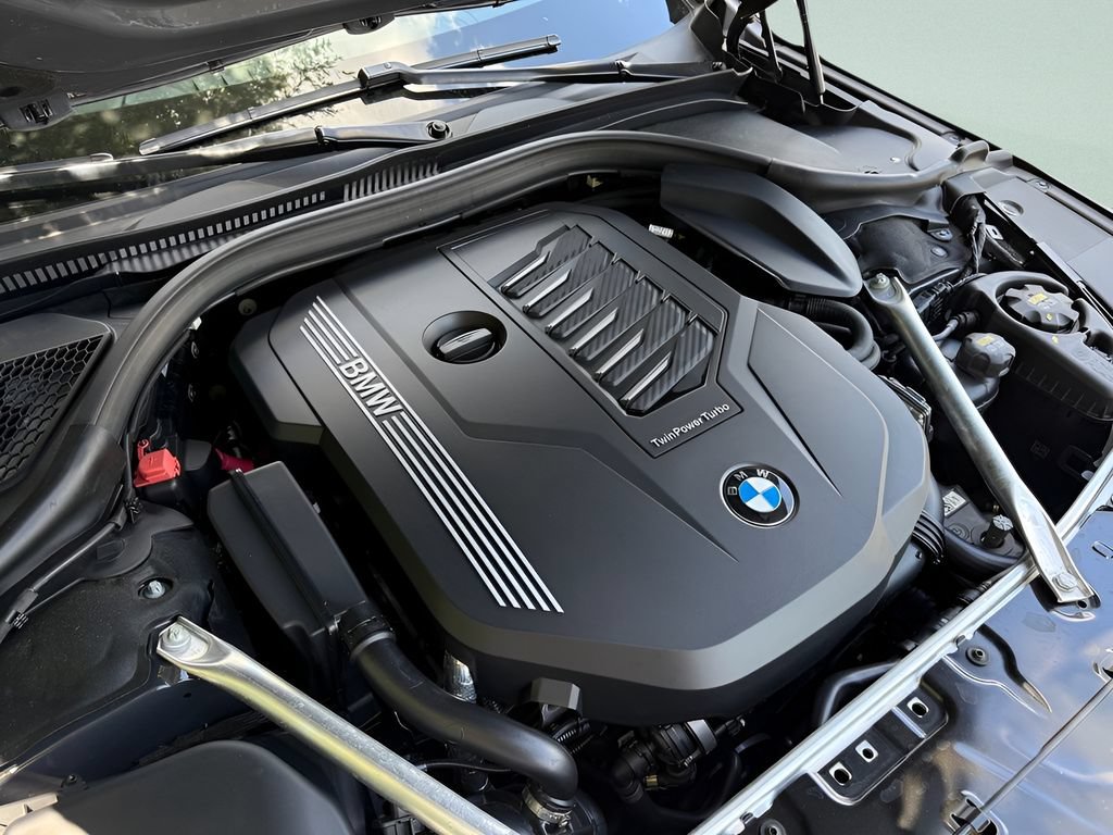 Used 2021 BMW 840i Convertible RWD image 25