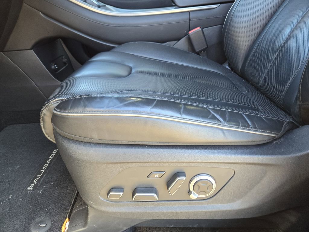 Used 2024 Hyundai Palisade Calligraphy image 19
