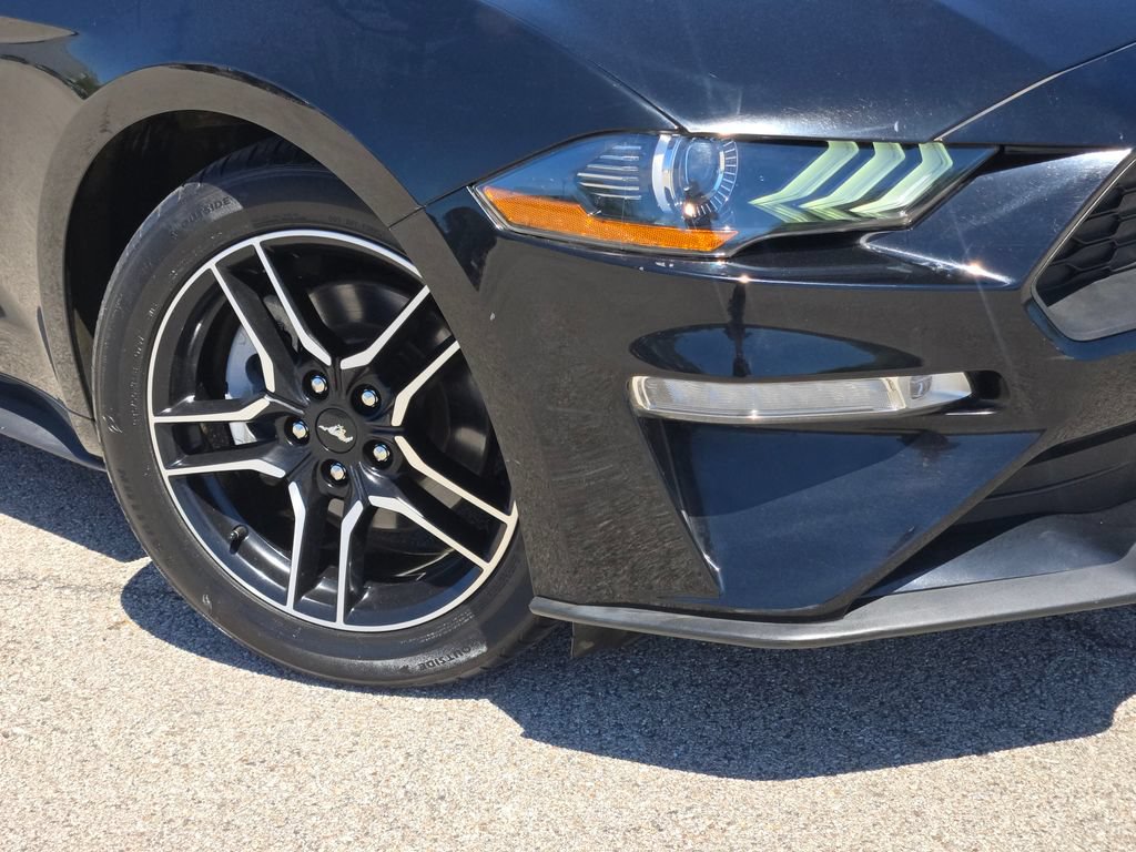 Used 2021 Ford Mustang Premium RWD image 3