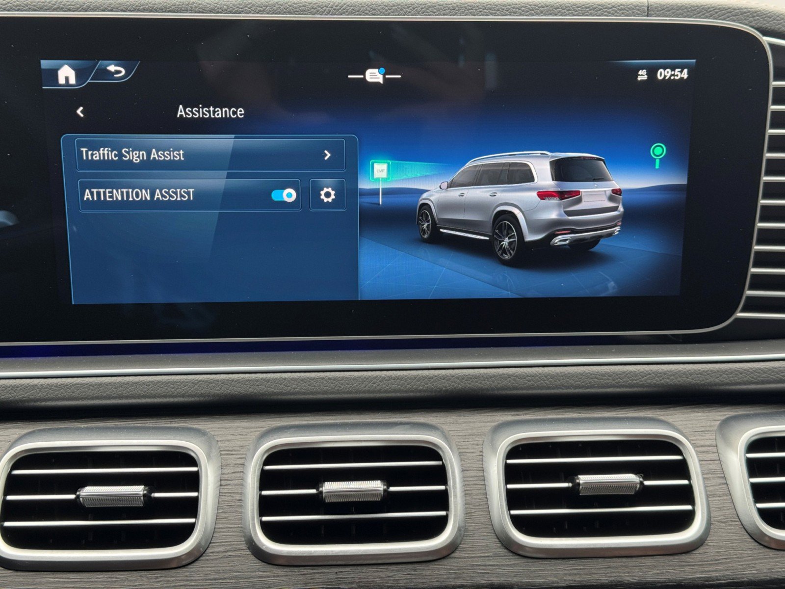 Used 2026 Mercedes-Benz GLS 580 4MATIC w/ Night Package image 34