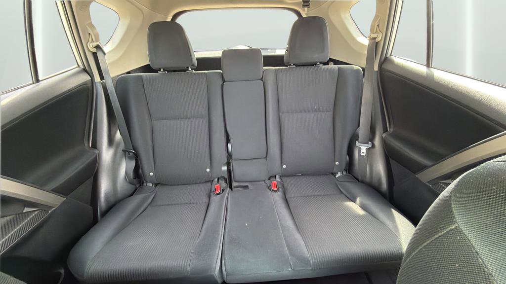Used 2015 Toyota RAV4 LE image 24
