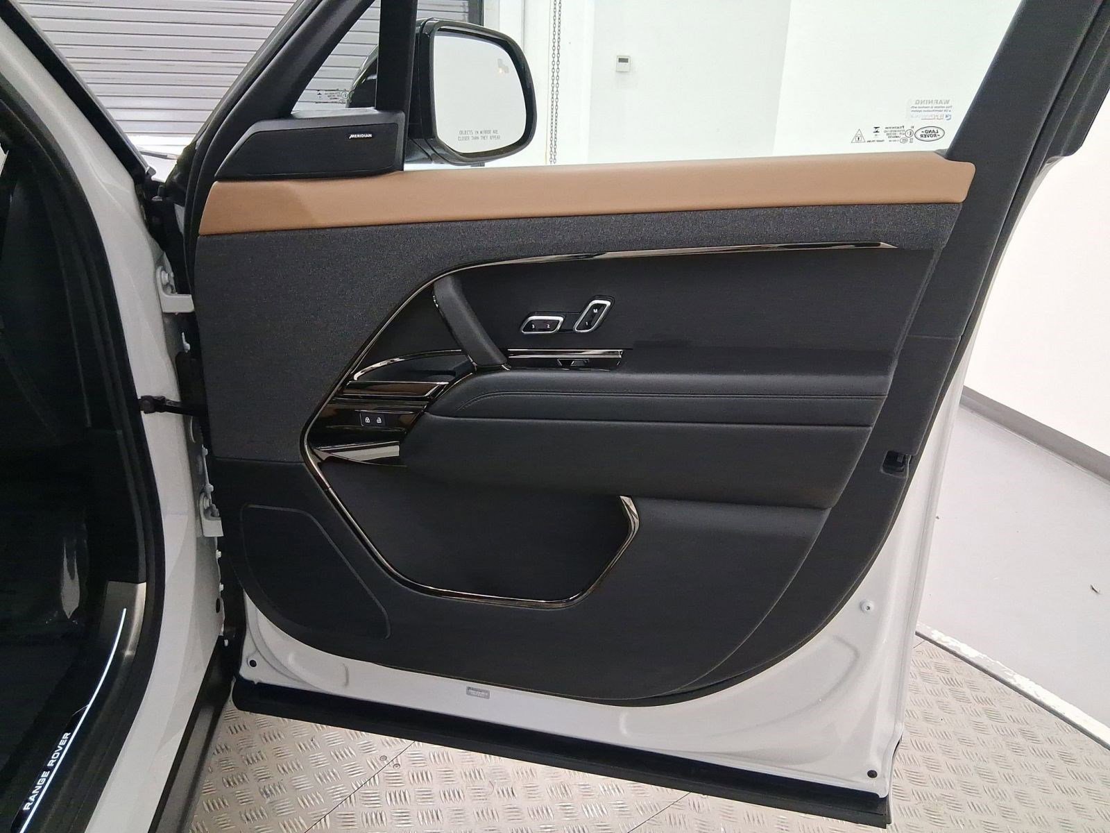 New 2026 Land Rover Range Rover Sport Dynamic SE image 31