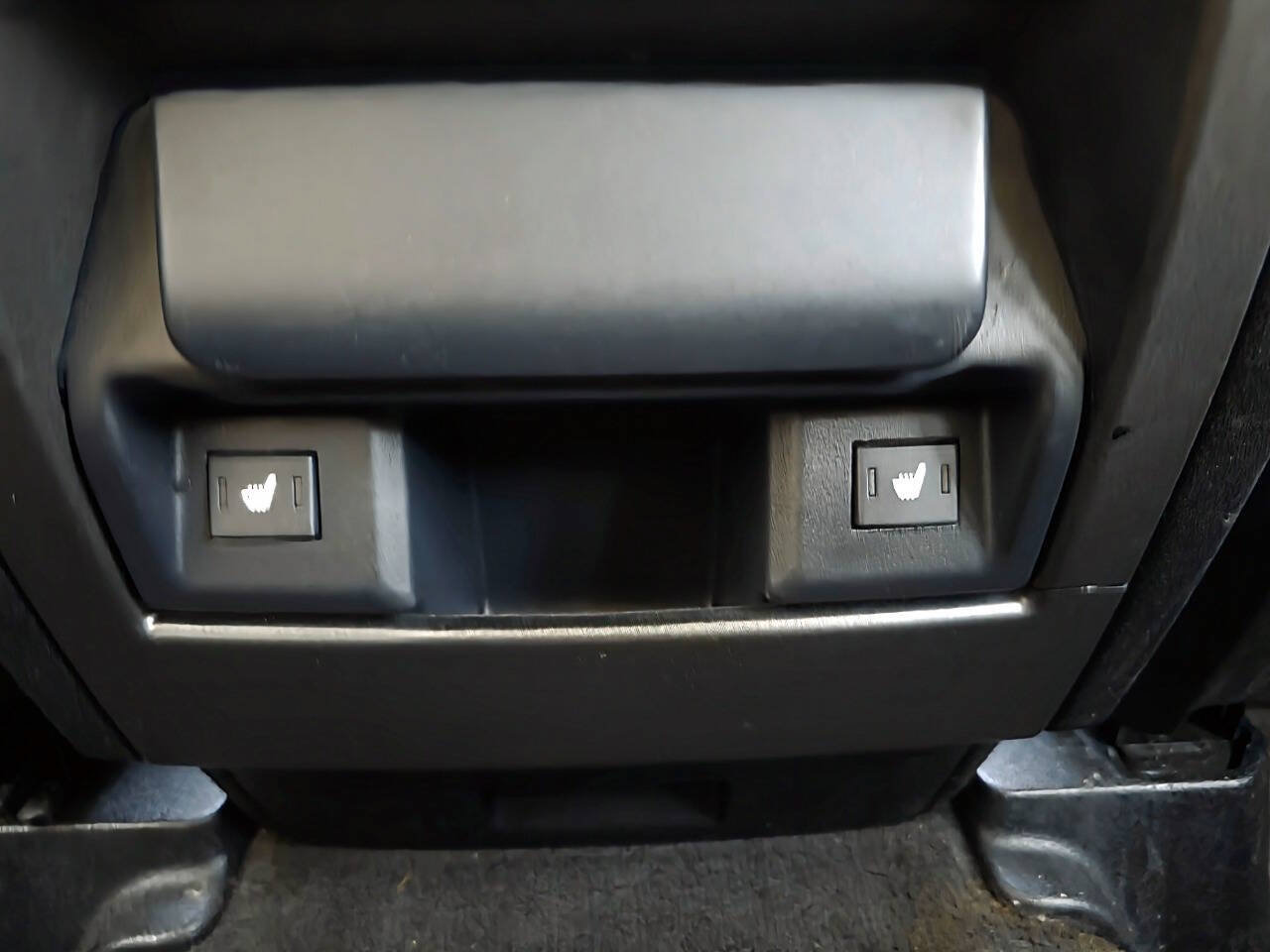 Used 2013 Land Rover Range Rover Sport HSE AWD/4WD image 32